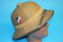 A German pith helmet