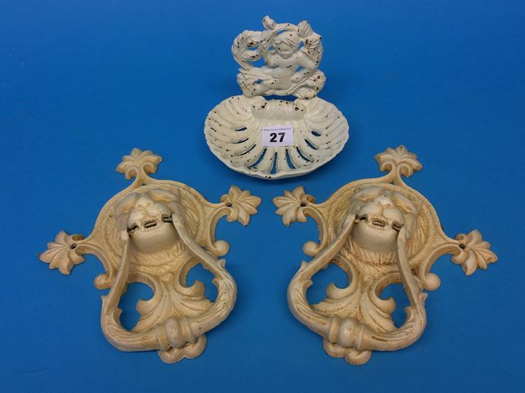 Pair of lion mask door knockers and a soap dish (3
