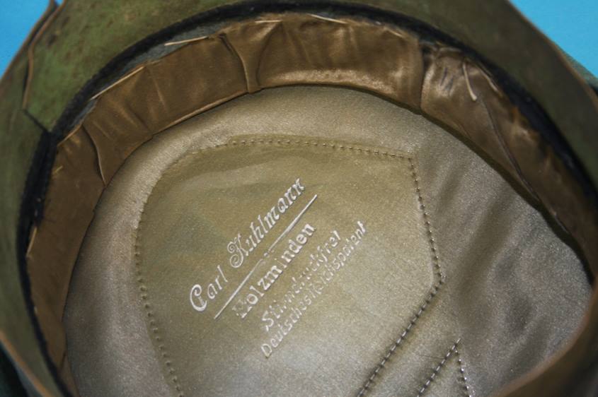 A Pioniere (Combat Engineers) visor cap, stamped Carl Kuhlmann, Holzminden Stirndruckfrei, Deutsches - Image 5 of 14