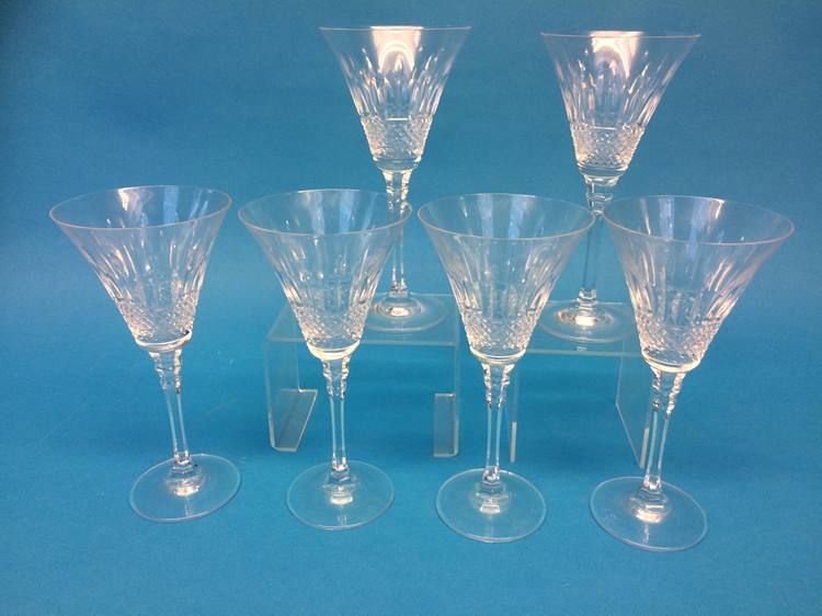 Suite of six wine glasses - Image 3 of 4