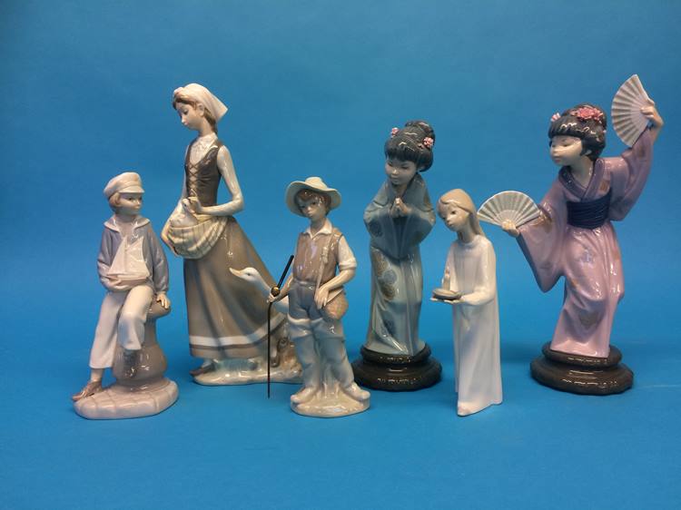 Collection of six Lladro figures - Image 2 of 4