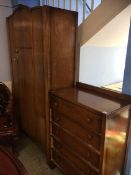 Oak wardrobe and oak chest of drawers