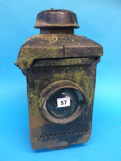 A cast iron BR ( E ) railway lamp