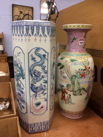 Umbrella stand and modern Chinese vase - Image 2 of 2