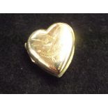 9ct gold heart locket 4.6 grams