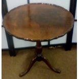 Walnut tilt-top occasional table with piecrust edg