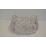 Cut crystal fruit bowl, diameter 21cm