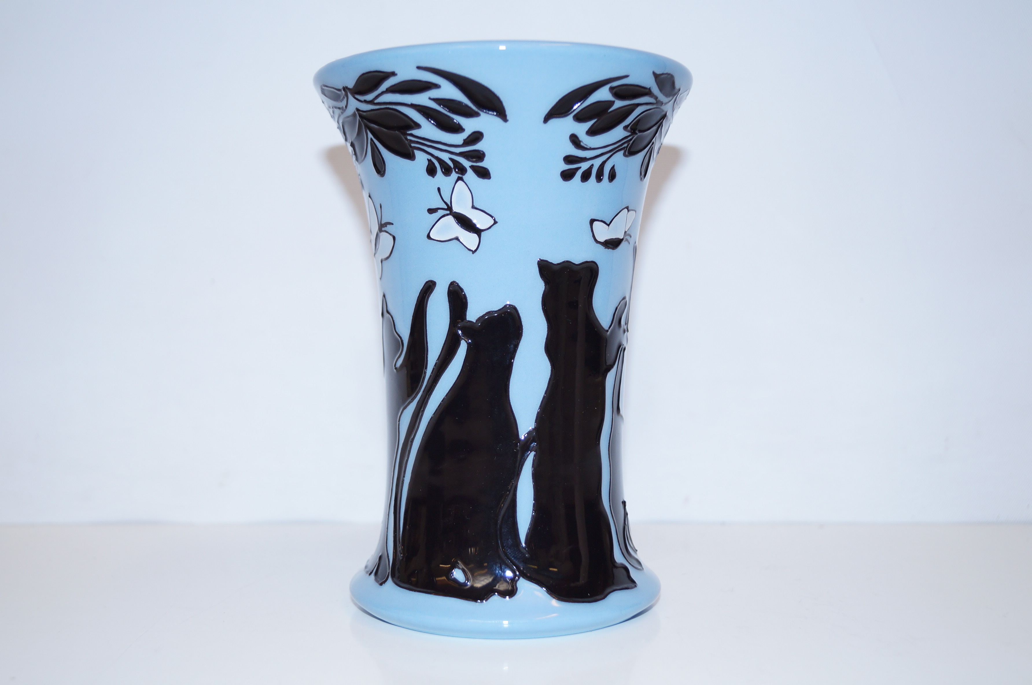 Moorcroft Lucky Black Cat vase, height 16cm