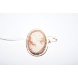 9 carat gold cameo brooch/pendant