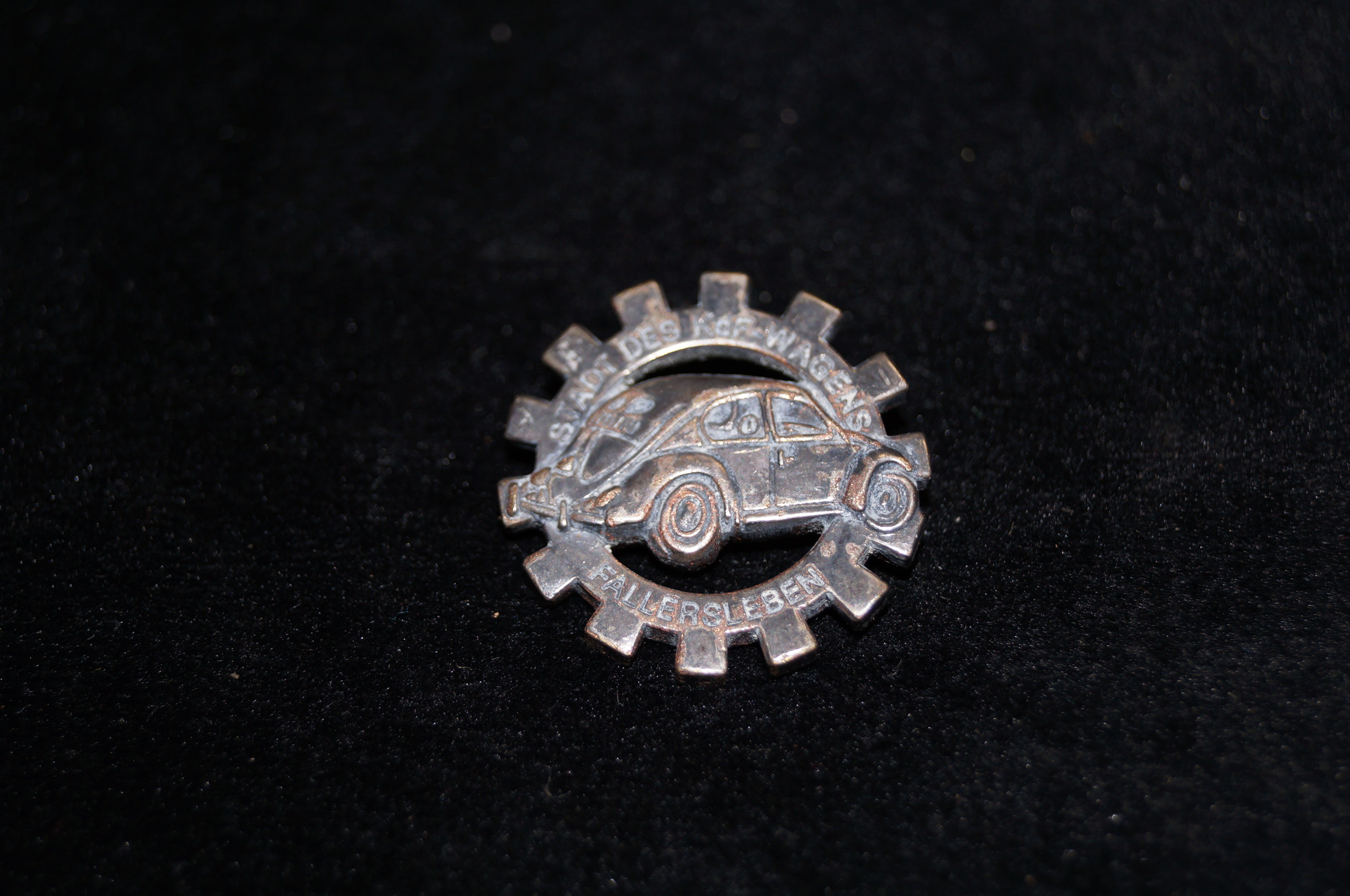 Pin badge depicting German VW Beetle