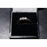 18ct gold ring with 3 diamonds set in platinum,siz