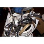 Set of Wilson Pin-Hi ladies golf clubs with bag and and g