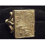 9ct Gold ring with photo compartment. Size L. Weig