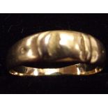 9ct Gold band. Size L