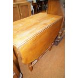 Oak drop leaf table