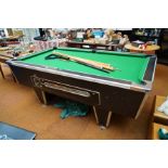 Full sized pool table comes with full set of balls