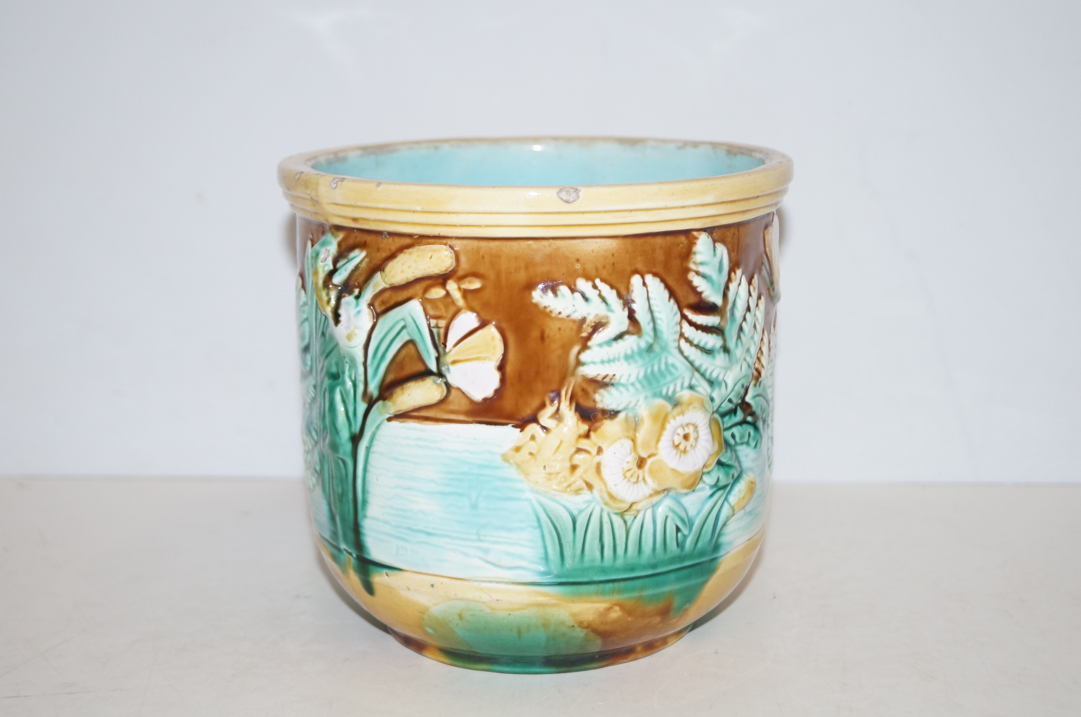 Majolica plant pot 16cm height chips to rim