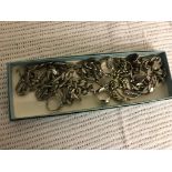 A quantity of 925 silver jewellery