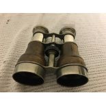 A pair of Royal Guards binoculars : 1901