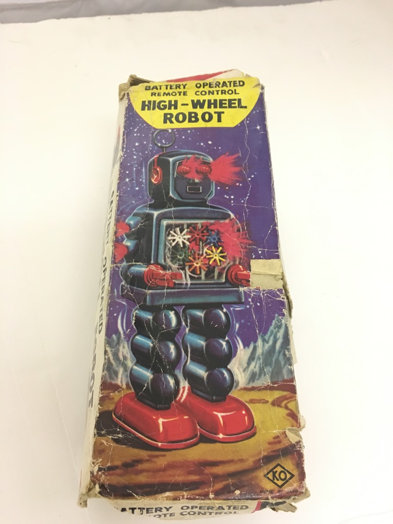 A boxed 1960s battery-operated robot - Image 2 of 2