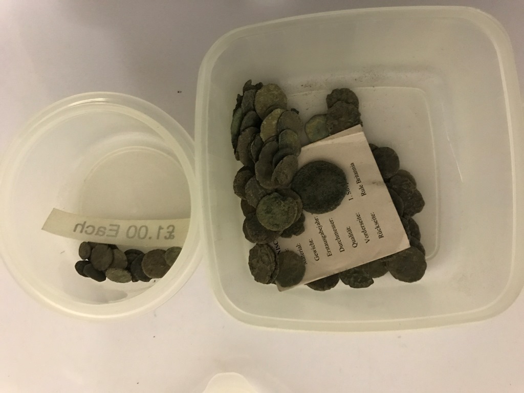 A quantity of Roman coins/tokens