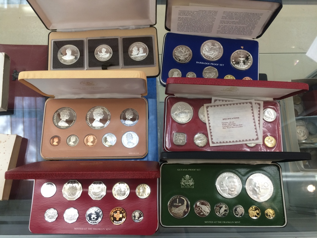 Six cased silver proof coin sets of The Commonwealth