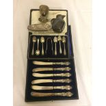 A quantity of HM silver to inc cased teaspoons, knives,