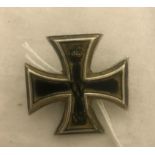 German WW1 style iron cross ist class screwback