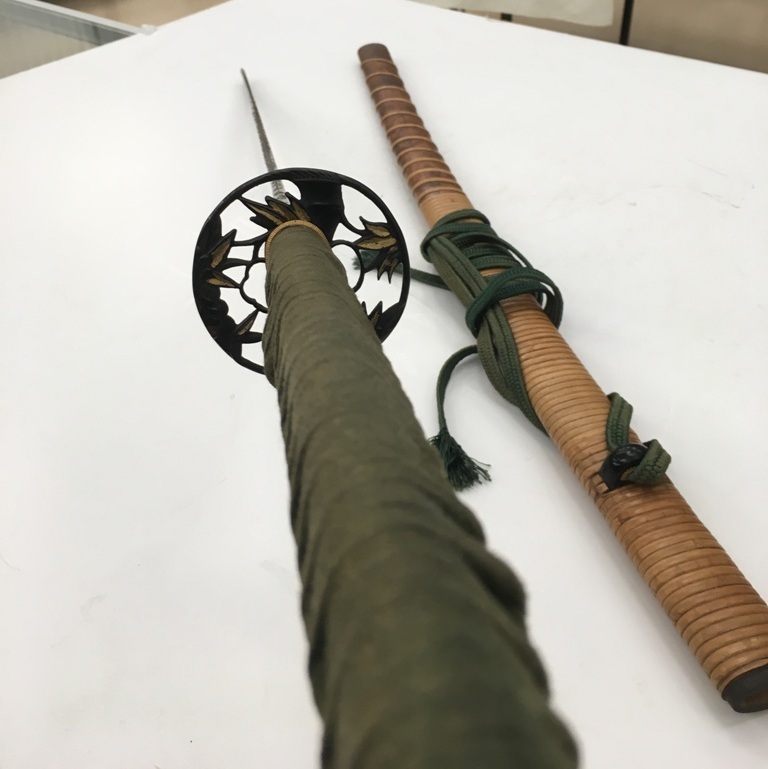 Early 20th C Hand made Katana, with Sukachi Tsuba, and Stand, oil/Sharpening kit and silk sword bag. - Image 10 of 13