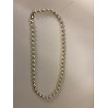 A 9ct pearl necklace