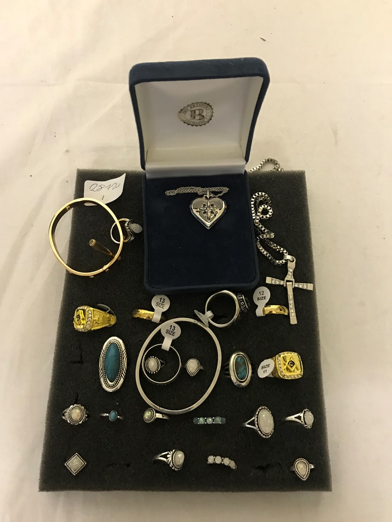 A quantity of dress jewellery to inc rings, bangles,