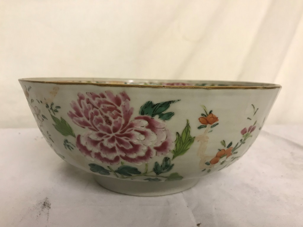 A 19th century famille verte Oriental bowl