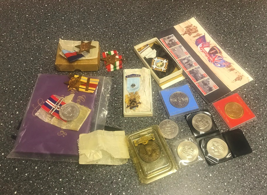 A quantity of coins and medals to inc WWII examples