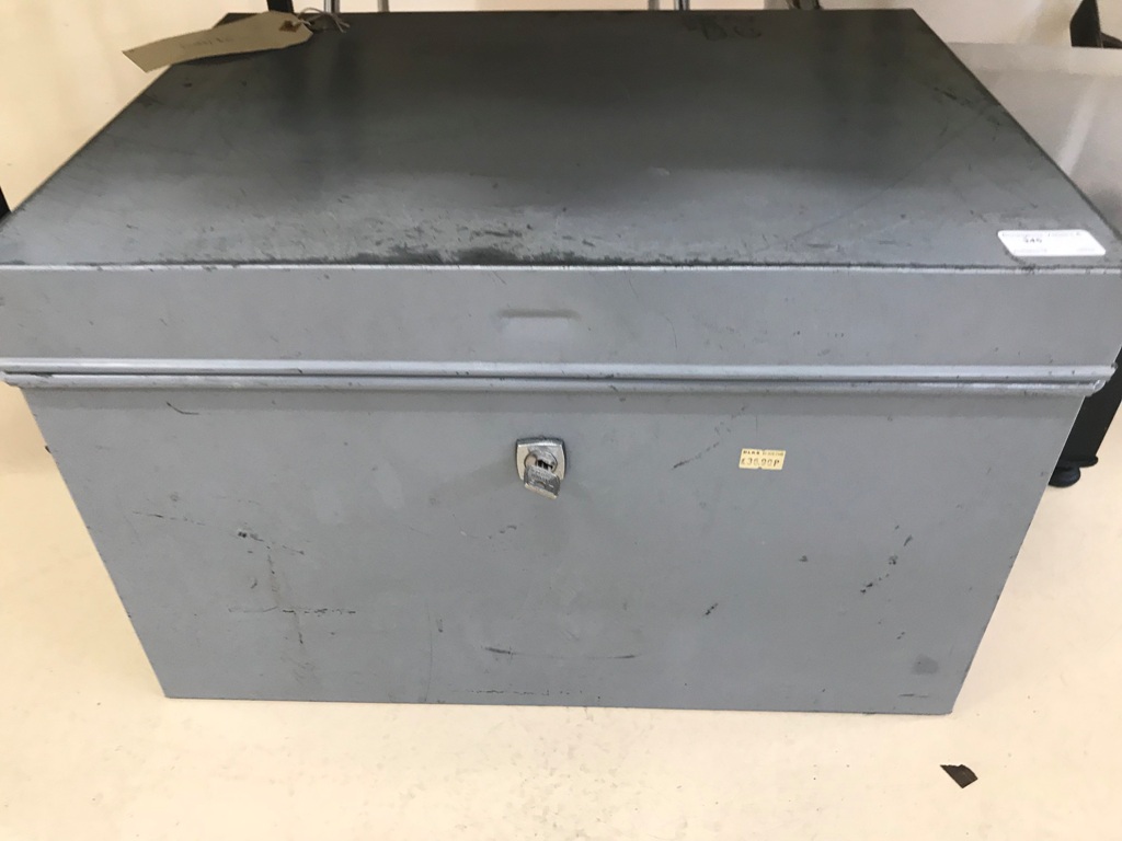 A lockable metal safe/tool trunk