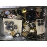 A box of 19th/20th buttons