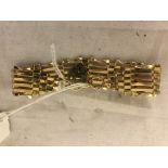 A 9ct six-bar gate bracelet