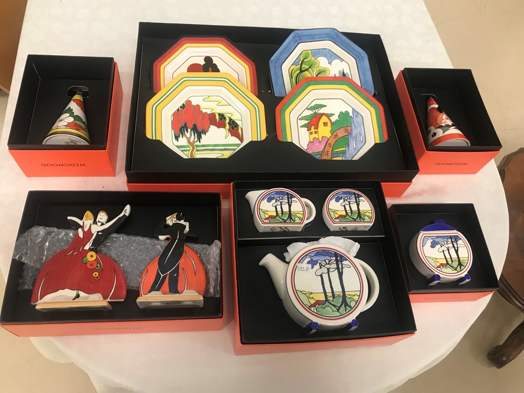 Six boxed Wedgwood 'Bizarre' Clarice Cliff Limited Edition ceramics