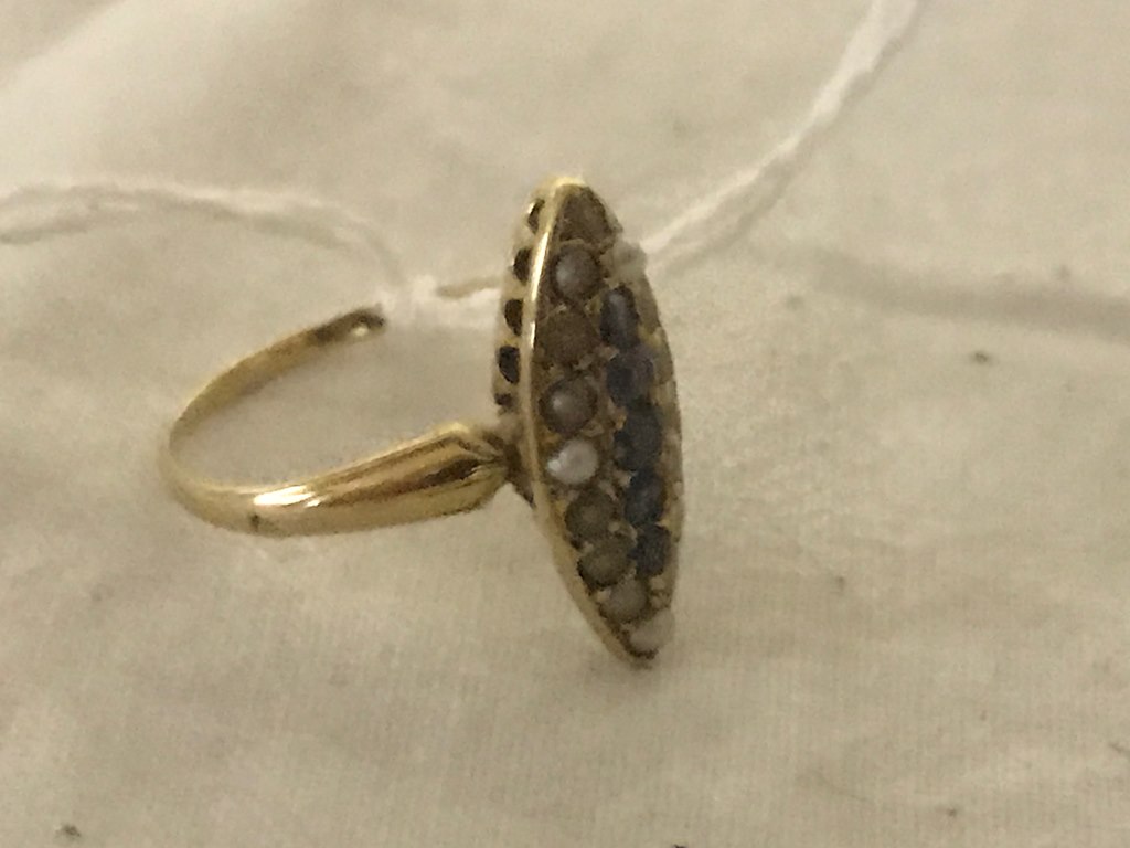 A 9ct vintage dress ring