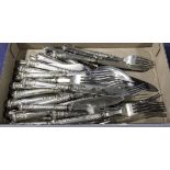 A box of cutlery