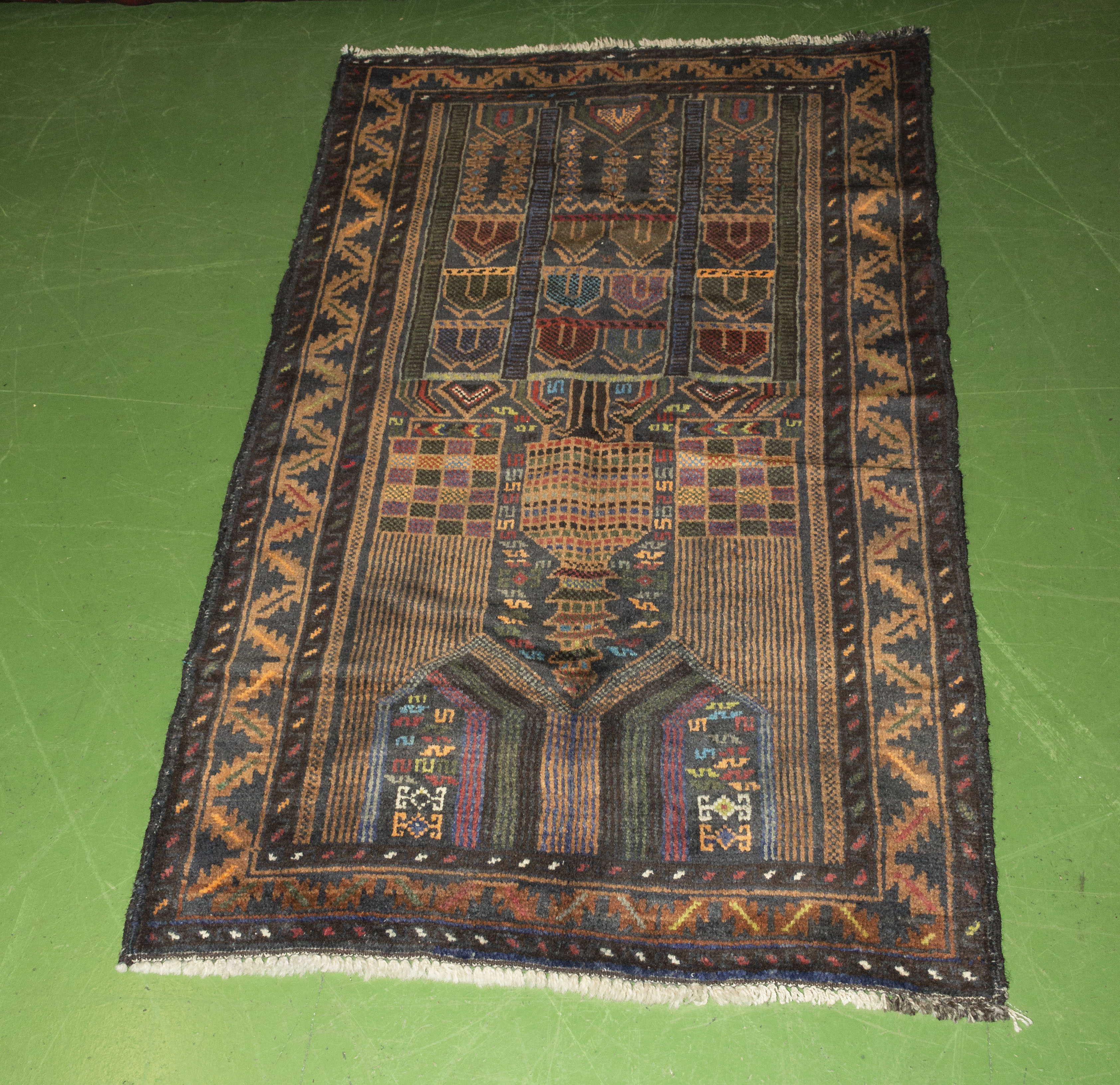 Old Baluchi rug, 138cm x 85cm
