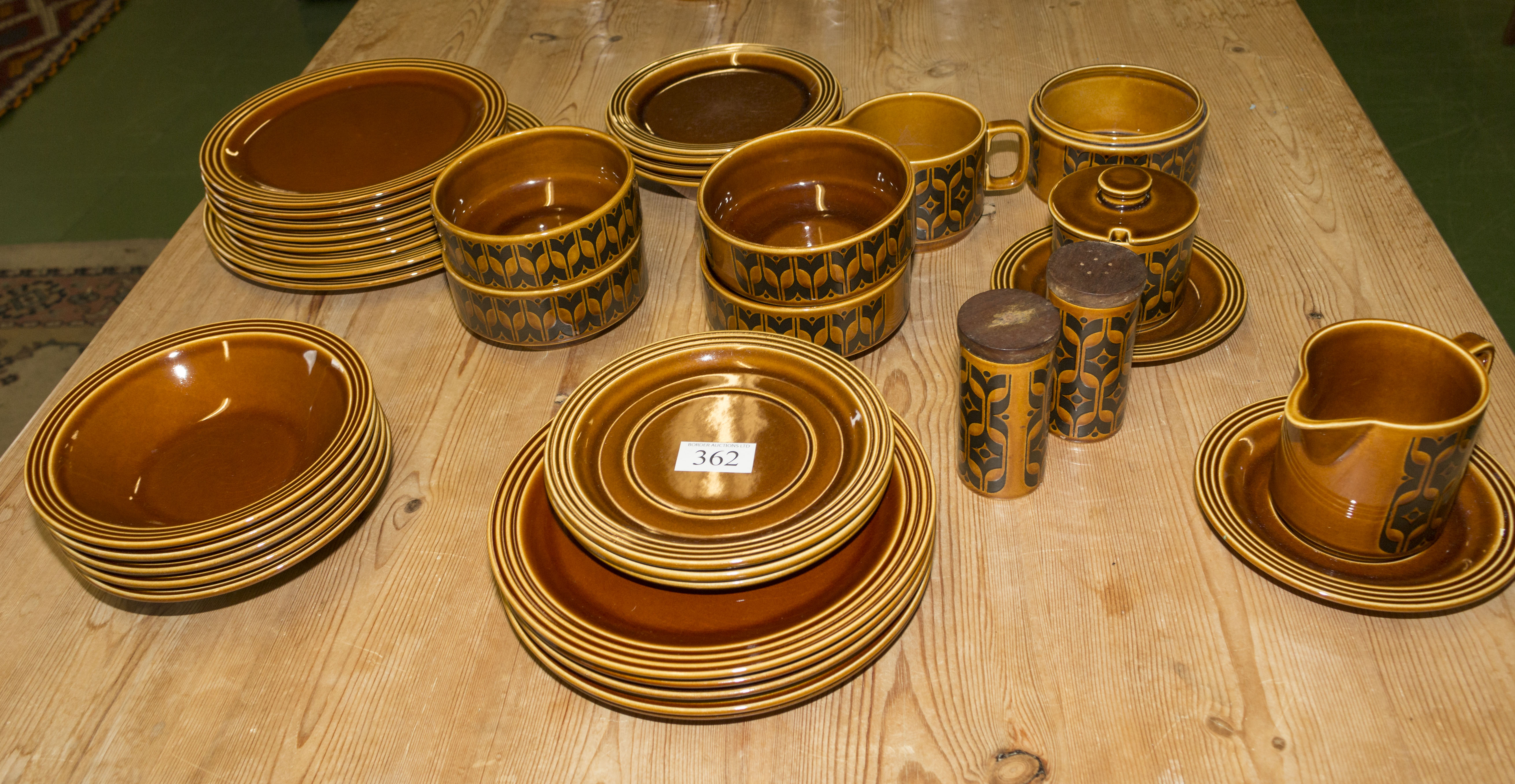 A collection of Hornsea pottery 'Heirloom' table ware