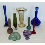 Nine pieces of art glass