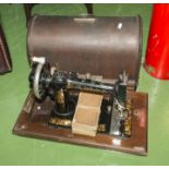 A table top Singer sewing machine