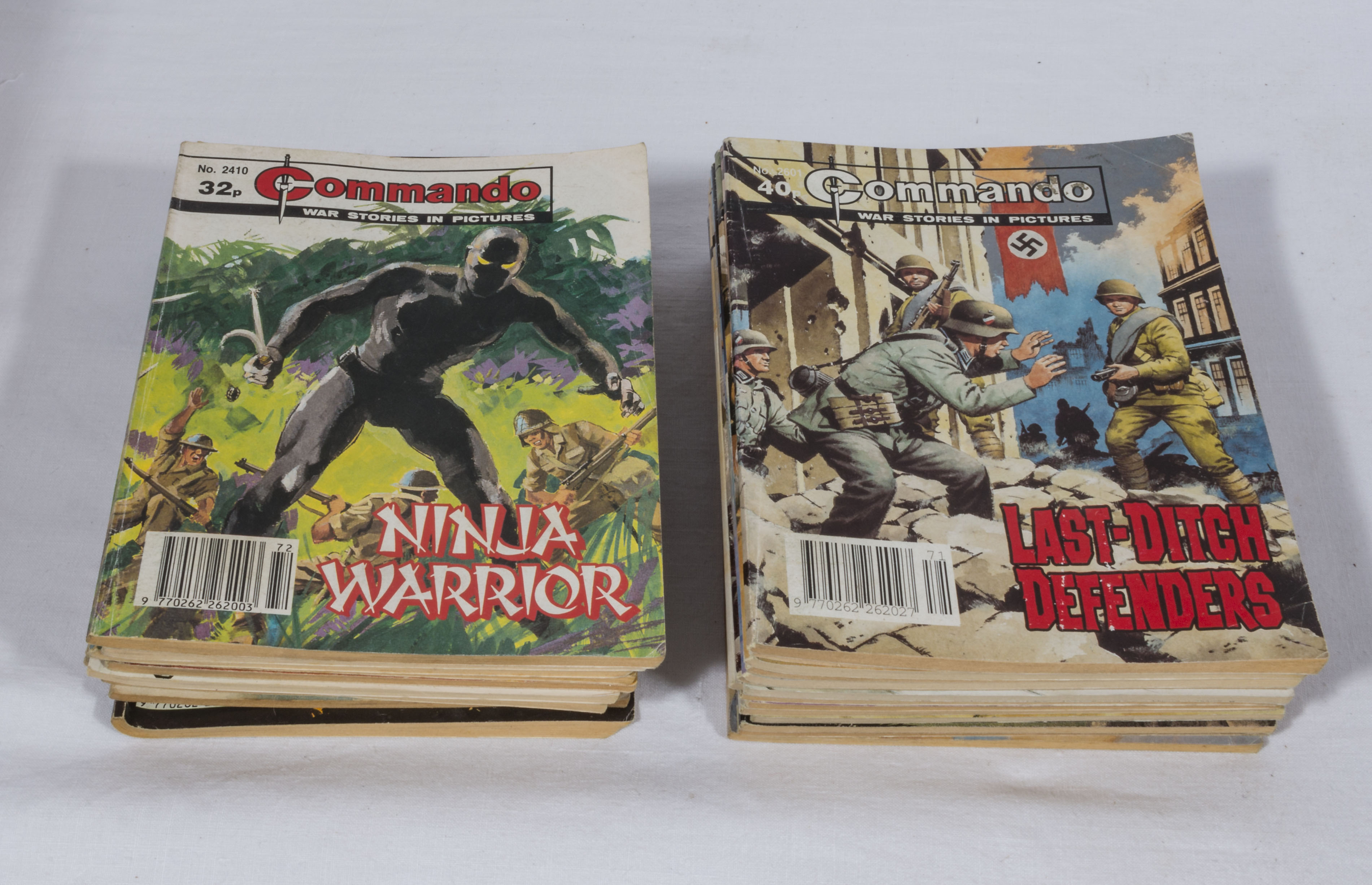 30 Commando comic books 1990-93