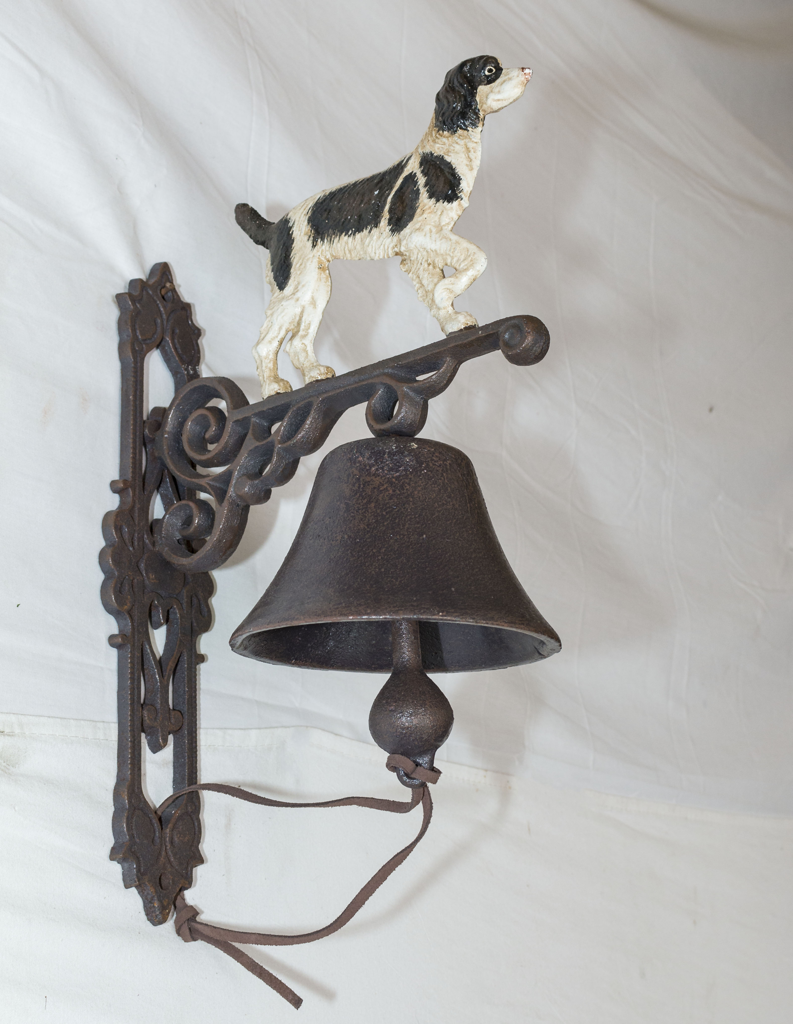 A cast Springer Spaniel bell