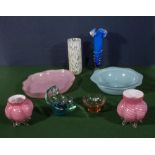 Eight pieces of art glass