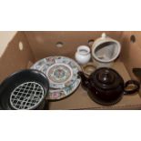 Pottery kitchen items