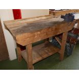 A work bench with vice