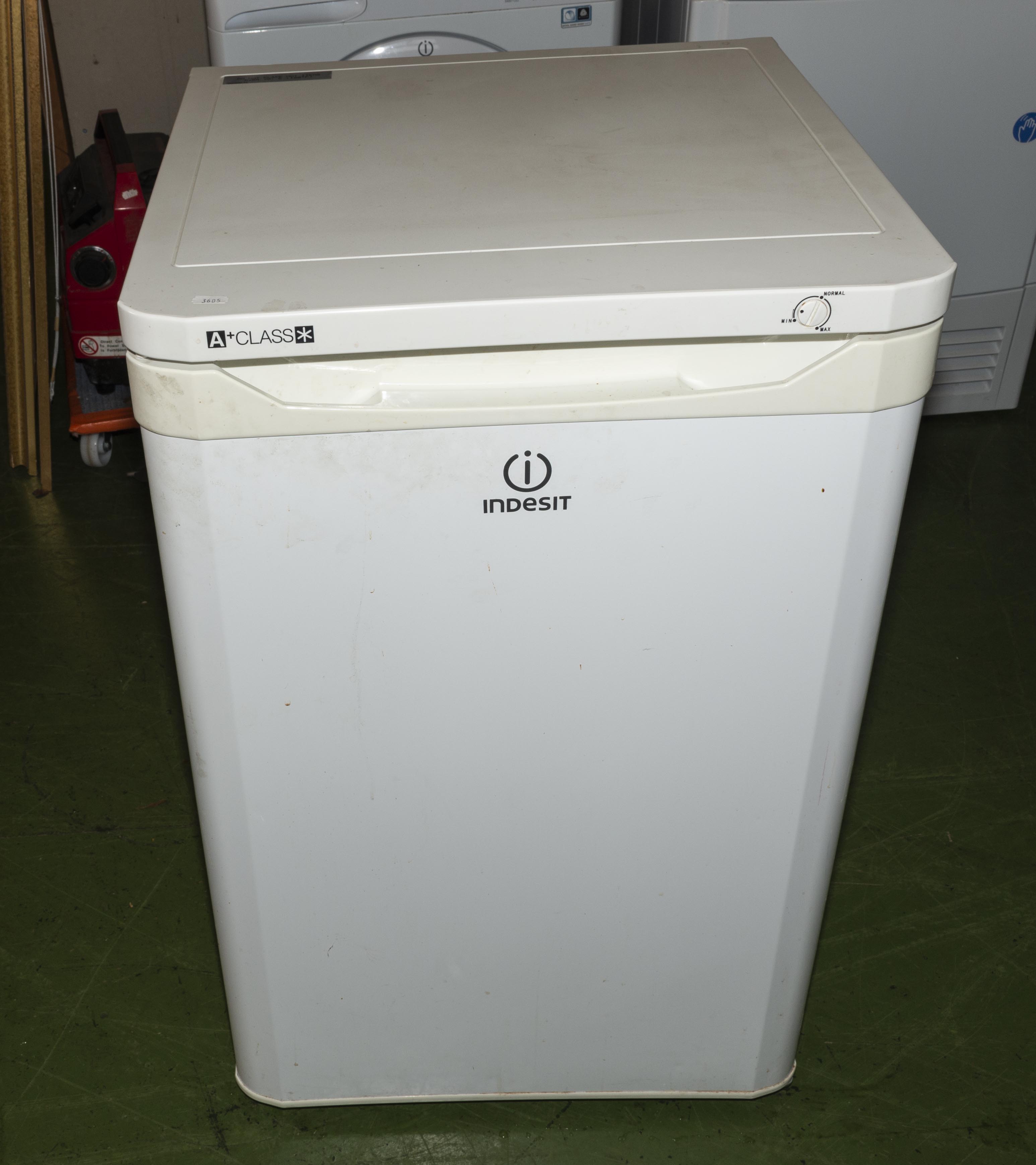 Indesit A+Class freezer