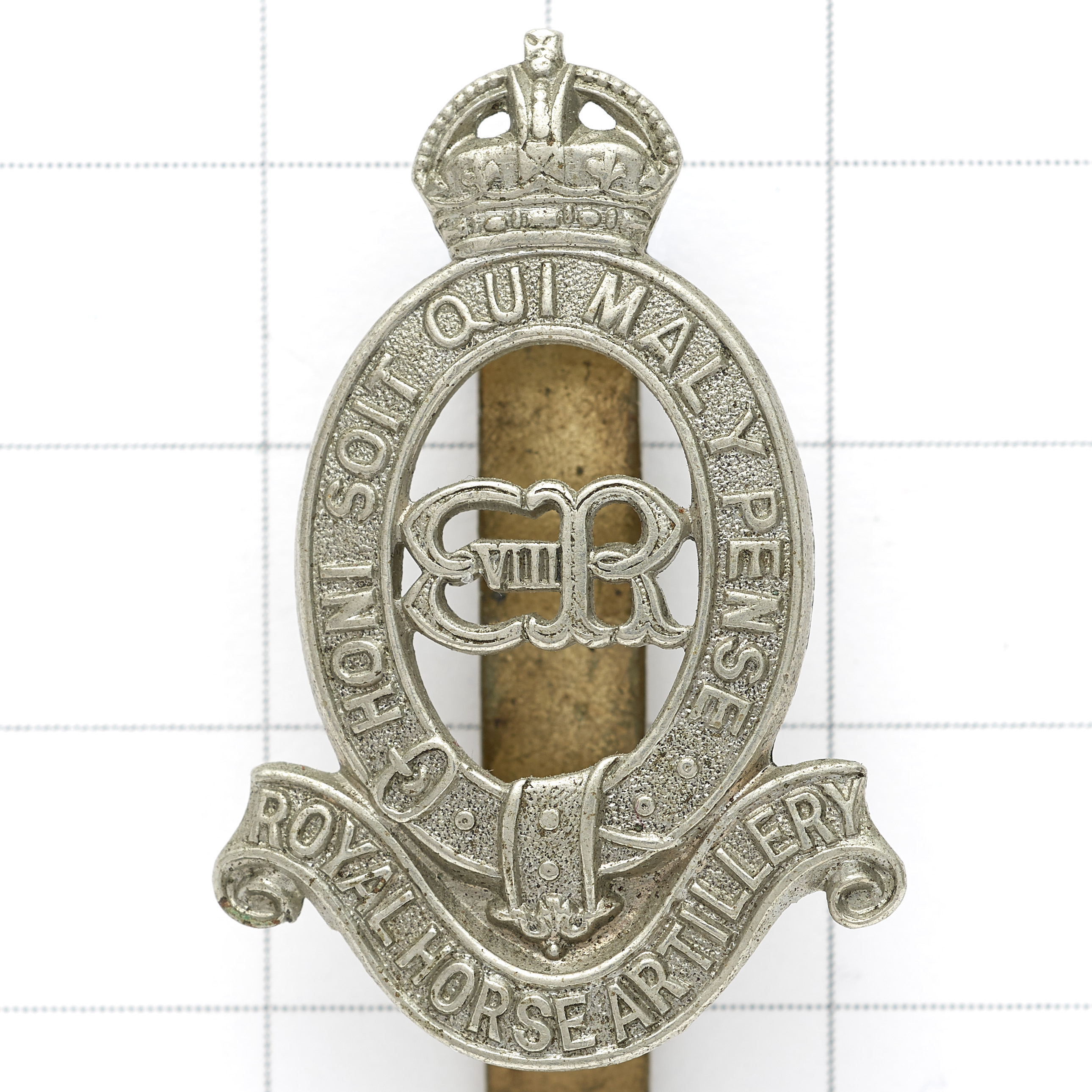 Royal Horse Artillery scarce Edward VIII cap badge circa 1936.